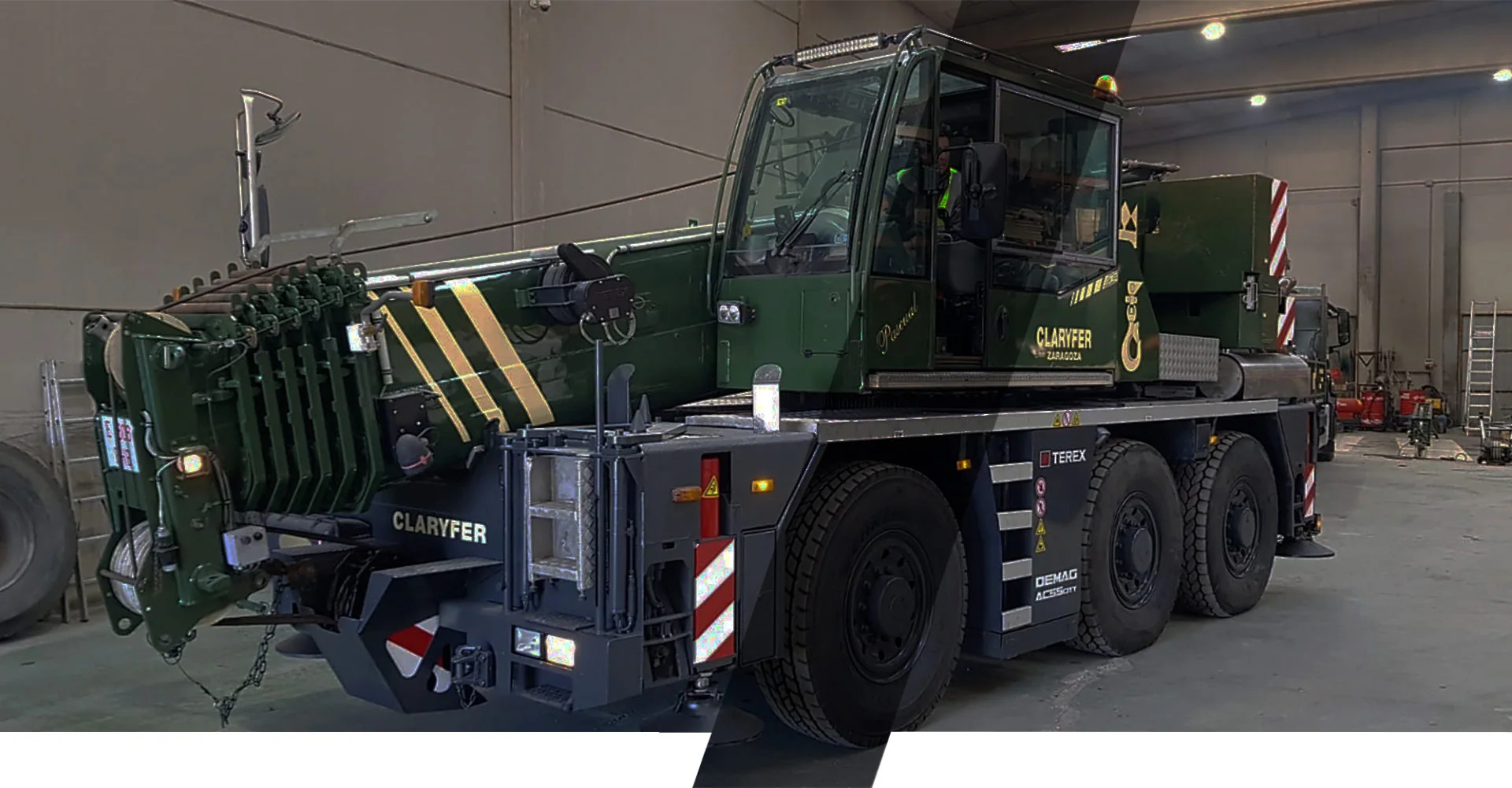 Grúas Claryfer trabajando en Zaragoza