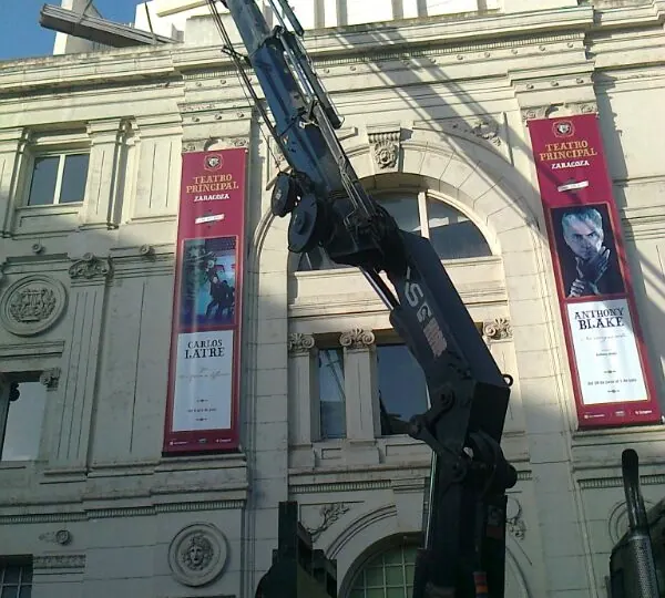 Trabajos-grúas-Zaragoza-10