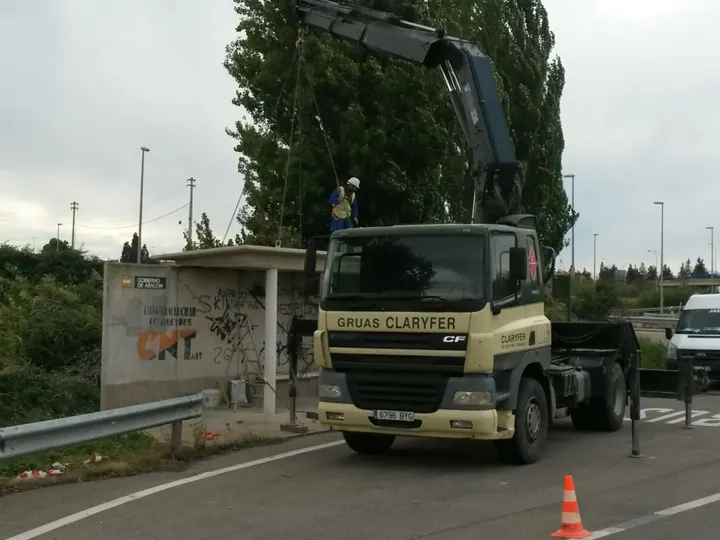 Trabajos-grúas-Zaragoza-32