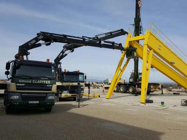 Trabajos-grúas-Zaragoza-51