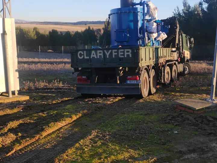 cec6d7f5-2fb3-462a-afa8-c1dea158d2fd