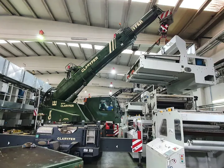 AUTO GRÚA DEMAG AC 55 CITY- 60 TONELADAS