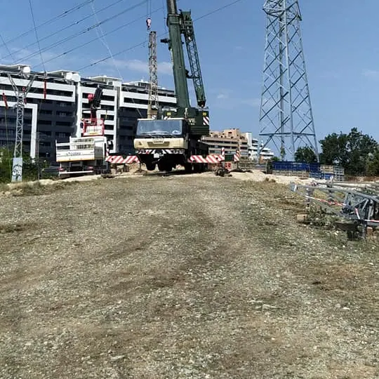 AUTO GRÚA GROVE GMK 3055 – 60 TONELADAS